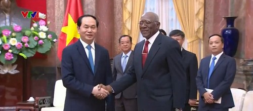 Vietnam enhances ties with Cuba - ảnh 1